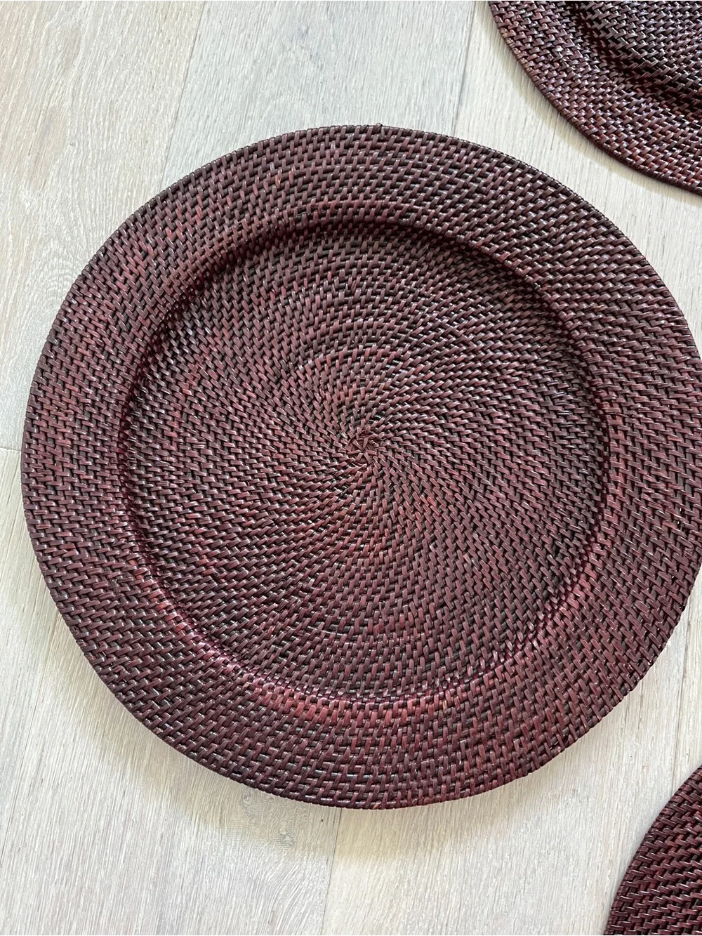 4 Williams-Sonoma Nito Chargers